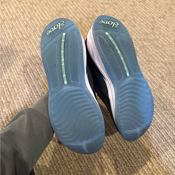 Clove Classic Night Shift Nursing Sneakers Black - Picture 3 of 6